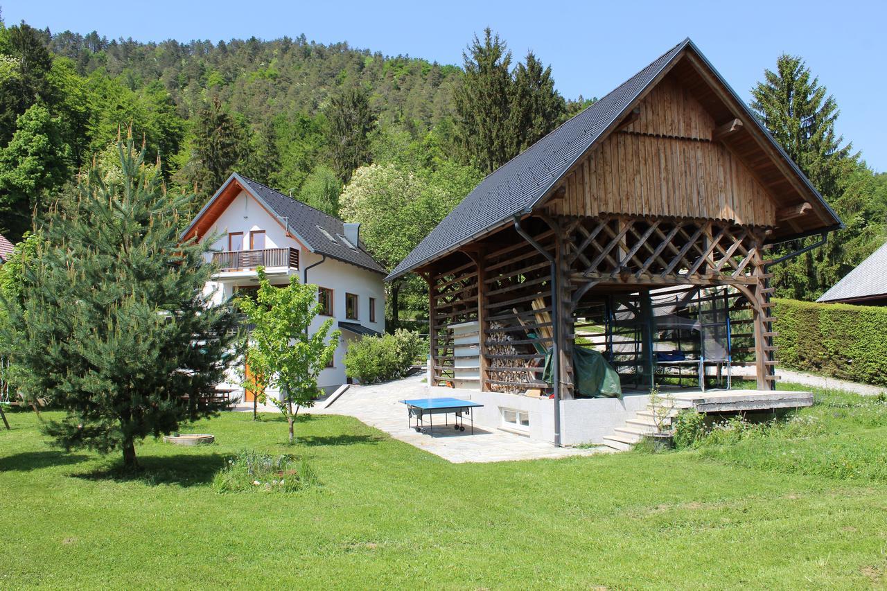 Vila Katarina Hrastenica Bagian luar foto